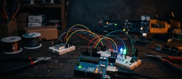Arduino: mi ez, mire jó és hogyan kezdj bele 2026-ban?